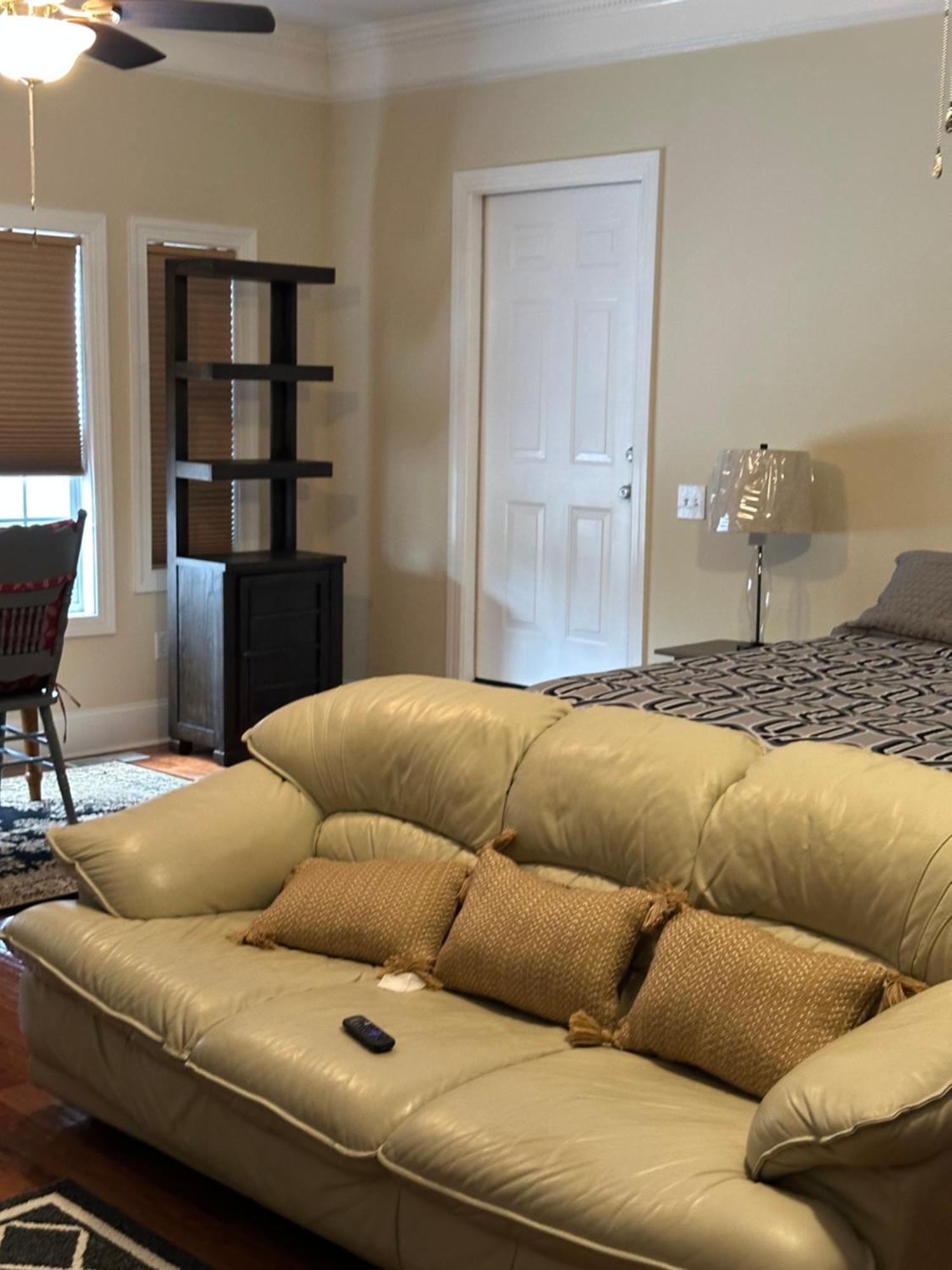 Moorefield Suites Greensboro East McLeansville エクステリア 写真