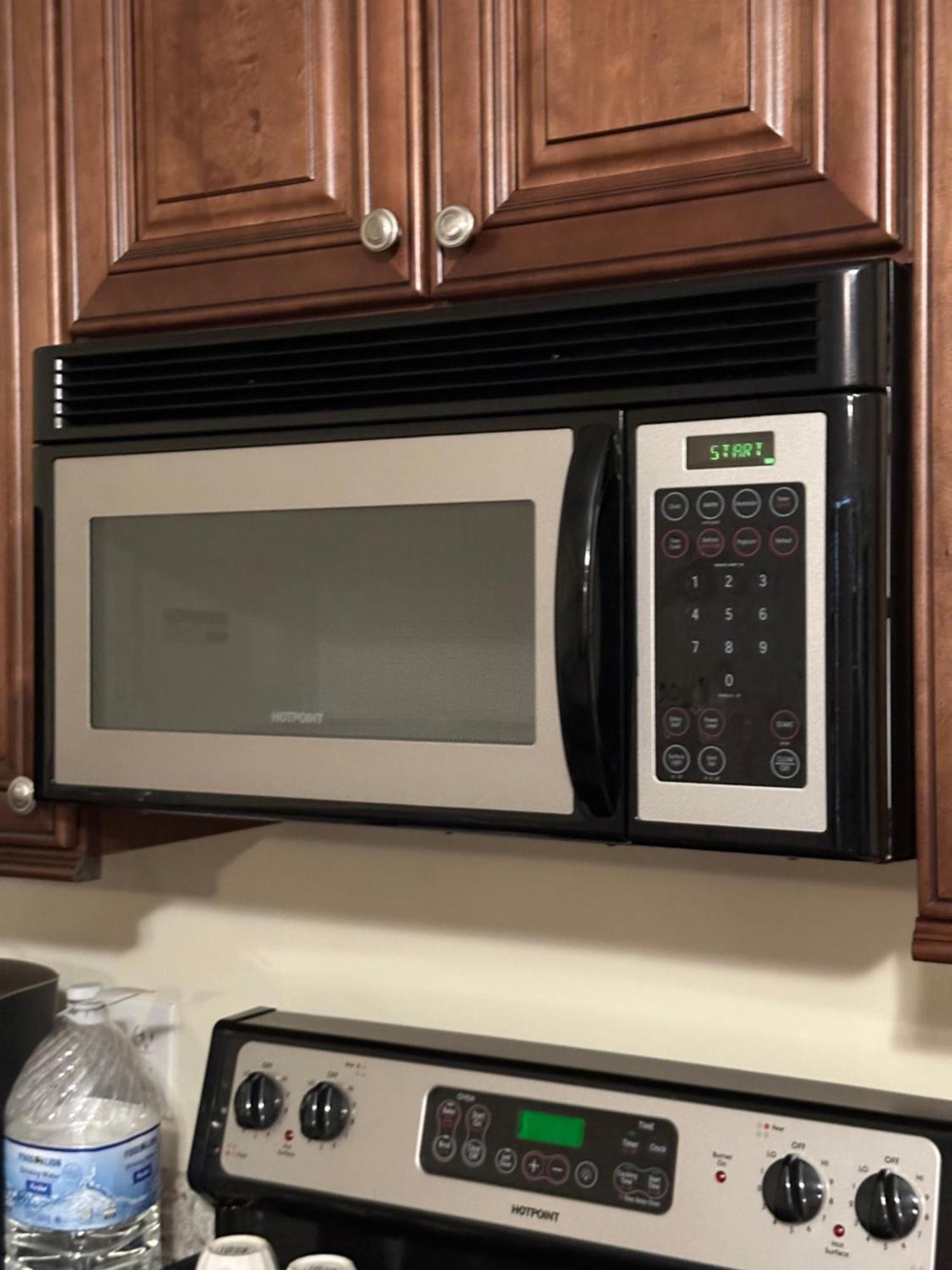 Moorefield Suites Greensboro East McLeansville エクステリア 写真